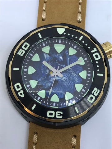 Hand painted Timber Wolf - Style 1 <1 piece only> (free shipping)